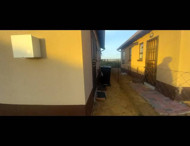 2 BEDROOM HOUSE FOR SALE IN WINDMILL PARK
